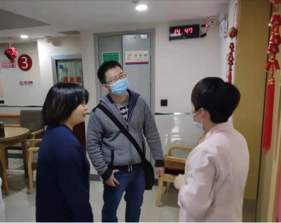 1.20履行社会责任 _ 十六载春风化雨润心田，金外滩集团开展新春慰问活动753.png