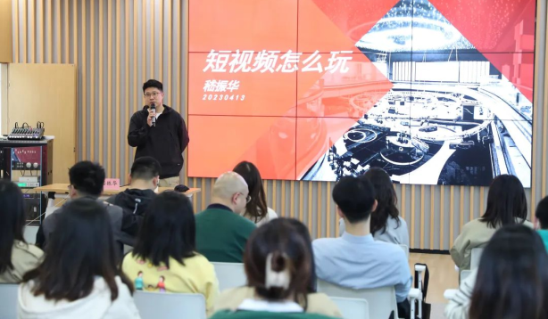 五四专题活动三（集团新青年讲师团介绍及倡议）拟稿370.png