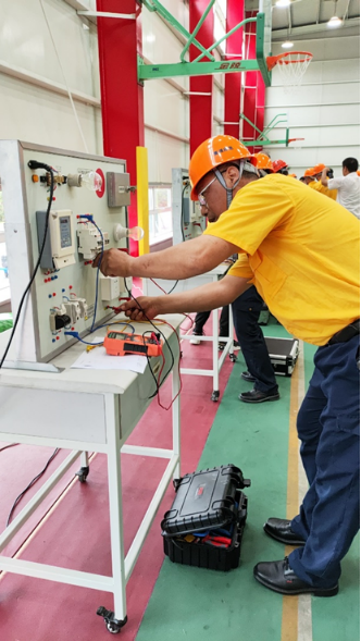 【民生保障】集团应急管理公司朱素华荣获黄浦区“第一届住宅物业先锋岗”称号439.png